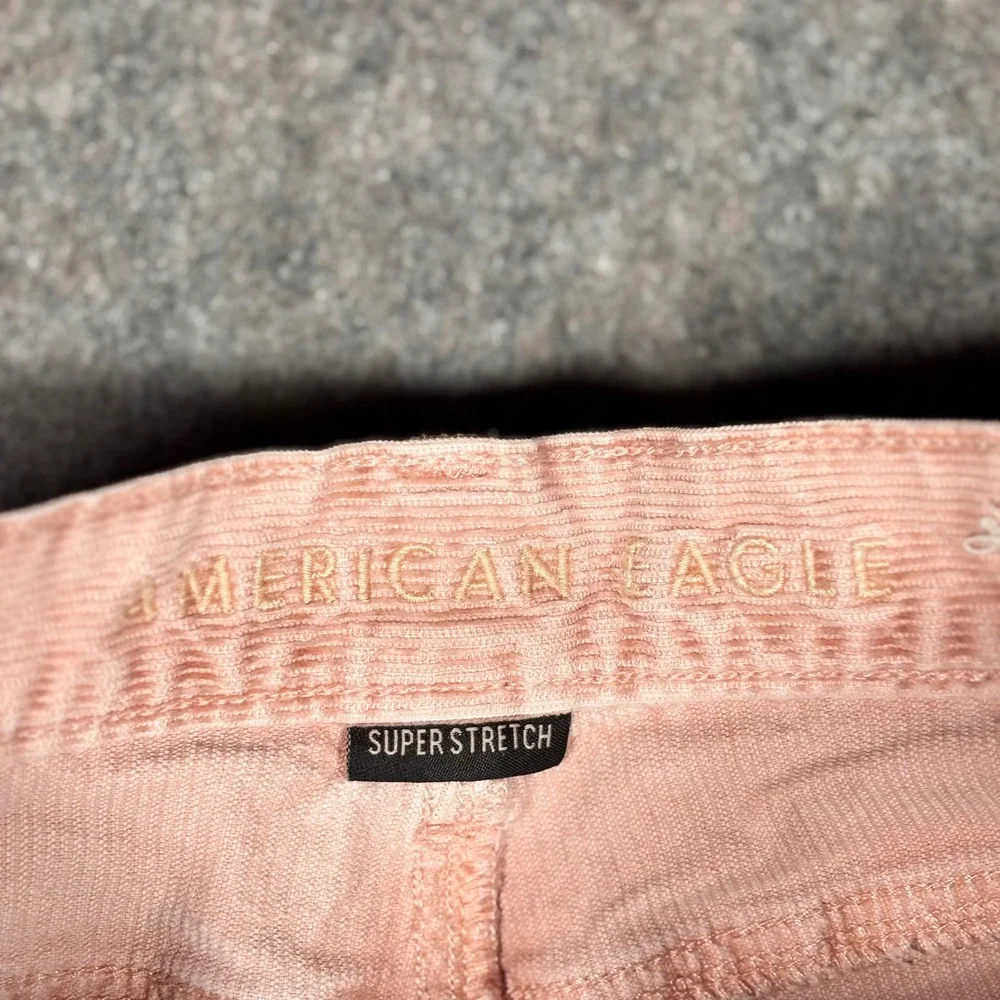 American Eagle Mom Jean Corduroy Super Stretch High Rise Pink Pants 4 Regular